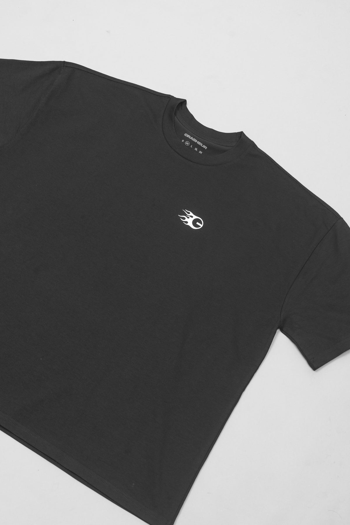 Kitty Smokes (Coal) - Oversize T-Shirt