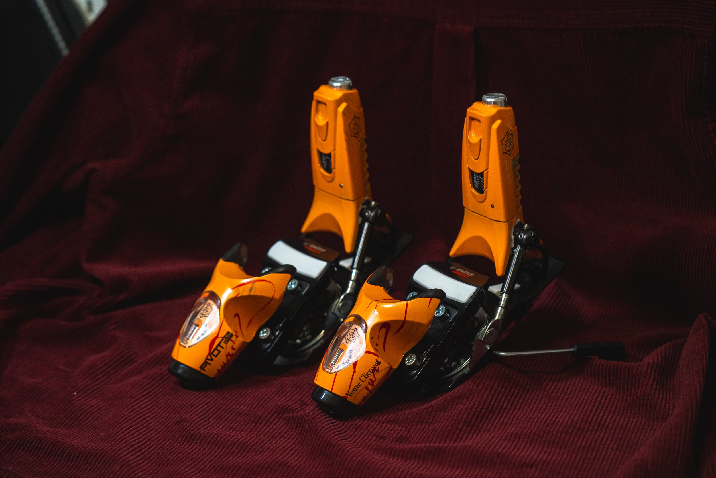 Look Pivot Paint Design & Paint Queue Booking